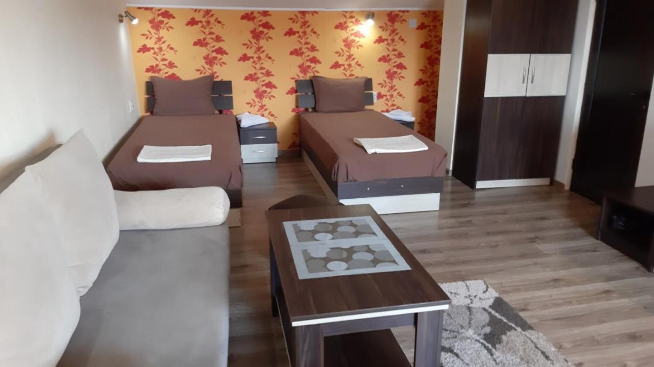 Guest House Bulgari Казанлык Экстерьер фото